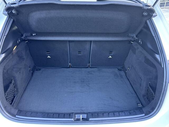 Mercedes-Benz GLA-KLASSE 250 e AMG Line | Panoramadak | Cruise Control | Stoelverwarming