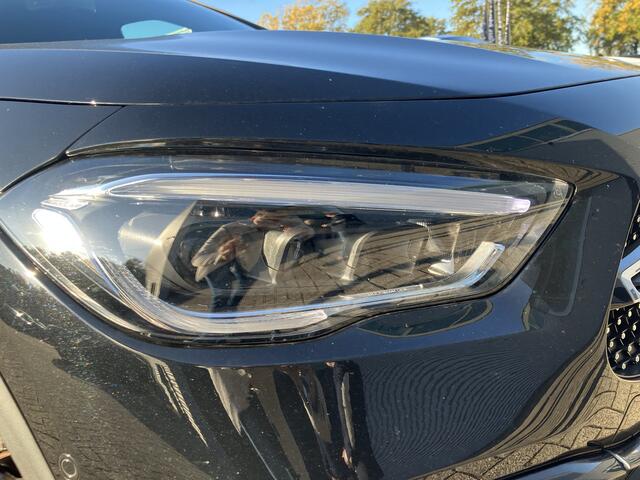 Mercedes-Benz GLA-KLASSE 180 Business Solution AMG | 1E EIGENAAR | 12MND GARANTIE | AUTOMAAT | PANO | NAVI | CARPLAY | CRUISE | MEMORY | NL-AUT |