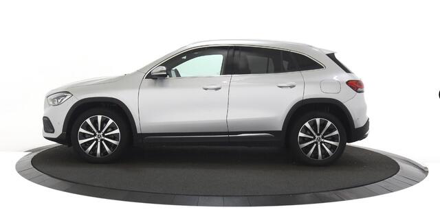Mercedes-Benz GLA-KLASSE 250 e Business Solution Navigatie / Cruise / Camera