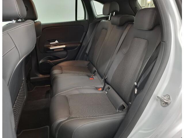 Mercedes-Benz GLA-KLASSE 250 e Business Solution Navigatie / Cruise / Camera