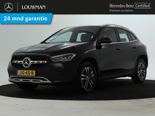 Mercedes-Benz GLA-KLASSE 250 e Plug-In Hybride | Trekhaak | EASY PACK achterklep | Ledkoplampen | Stoelverwarming voor | Spiegelpakket. Inclusief 24 maanden MB Certified garantie voor Europa.