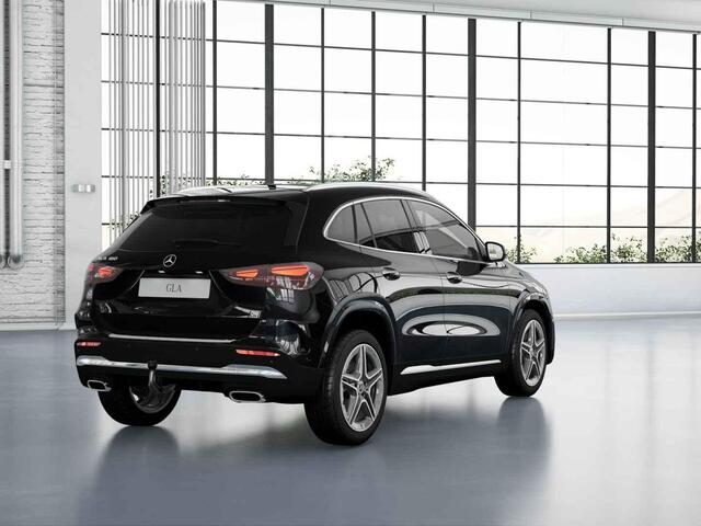 Mercedes-Benz GLA-KLASSE 180 Business Solution AMG