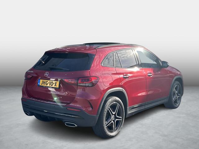 Mercedes-Benz GLA-KLASSE 250 e AMG Line | Panoramadak | Cruise Control | Stoelverwarming | Apple Carplay