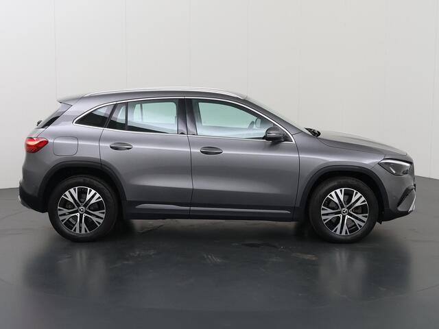 Mercedes-Benz GLA-KLASSE 250 e Business Solution Luxury | Winter pakket | Widescreen | Stoelverwarming |
