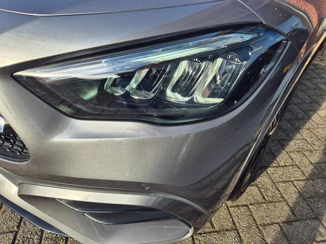 Mercedes-Benz GLA-KLASSE 250 HYbrid Automaat AMG line