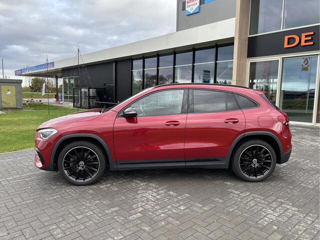 Mercedes-Benz GLA-KLASSE 250 e AMG Line Pano dak I Trekh. afn