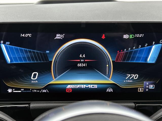 Mercedes-Benz GLA-KLASSE AMG 35 4MATIC | Panoramadak | AMG Aerodynamica pakket | Burmester | AMG Performance sportstoelen | Inclusief 24 maanden MB Certified garantie voor Europa.