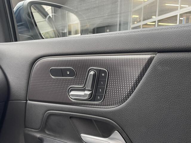 Mercedes-Benz GLA-KLASSE 200 | Panoramadak | Achteruitrijcamera | Memory pakket | Multibeam LED | Sfeerverlichting | Keyless-GO