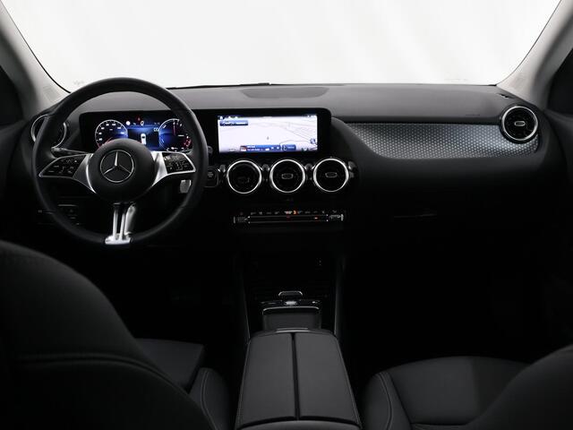Mercedes-Benz GLA-KLASSE 250 e Luxury Line | Trekhaak | Night pakket | Multibeam | Winter pakket | Parkeercamera |