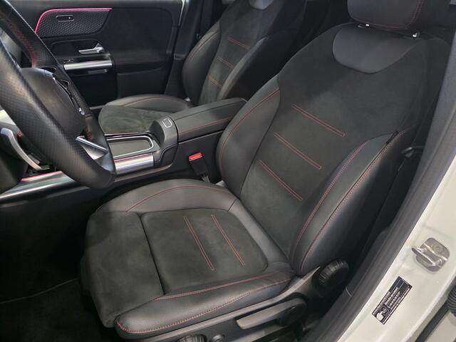 Mercedes-Benz GLA-KLASSE 200 AMG Line |CAMERA|CARPLAY|Sfeerverlichting|