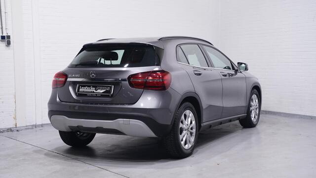Mercedes-Benz GLA-KLASSE 180 Business Solution Limited Navi Clima Camera PDC NAP Leder/stof Sportstoelen Led koplampen