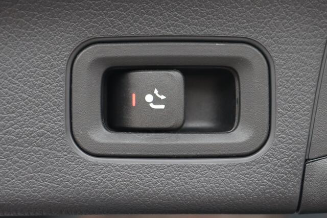 Mercedes-Benz GLA-KLASSE 250 e AMG Line | Panoramadak | Burmester | Distronic | Memory | Trekhaak | Keyless Go | Camera | Sfeerverlichting | Dodehoekassistent |