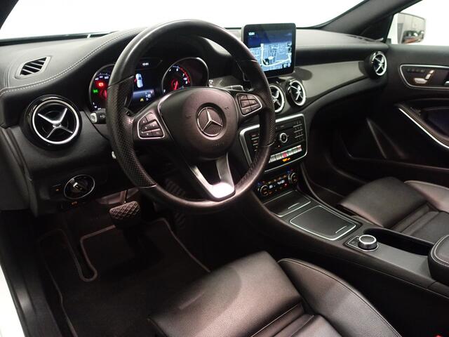 Mercedes-Benz GLA-KLASSE 180 AMG Premium Plus Aut- Nap 47dkm, Harman Kardon, 360 camera, Sfeerverlichting, Keyless, Clima