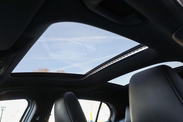 Mercedes-Benz GLA-KLASSE 180 AMG ? Pano ? Xenon ? Sportstoelen