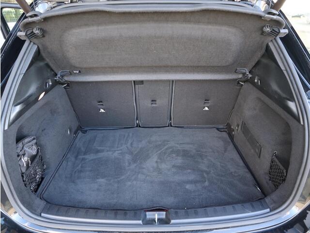 Mercedes-Benz GLA-KLASSE 250 e AMG Line