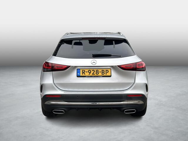 Mercedes-Benz GLA-KLASSE 200 AMG Line