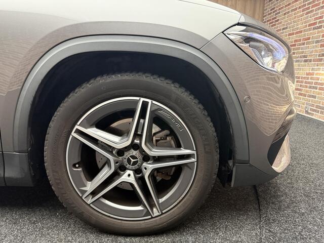 Mercedes-Benz GLA-KLASSE 200 Business Solution AMG Panorama | Memorie stoelen 3 standen | Weinig km voor bouwjaar