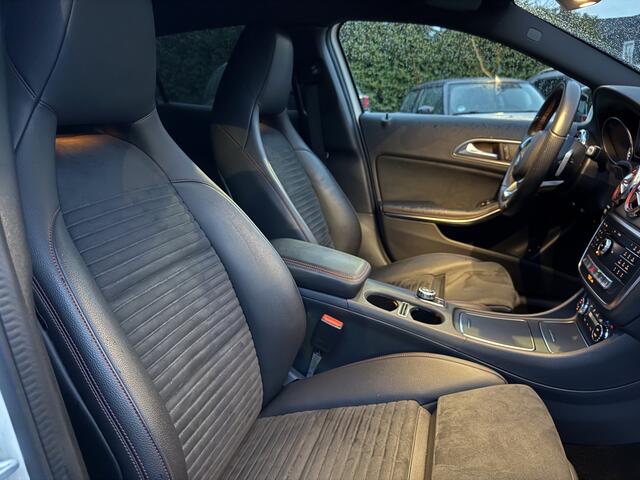 Mercedes-Benz GLA-KLASSE 180 Aut. Solution AMG, Trekhaak | Navi CarPlay | Camera