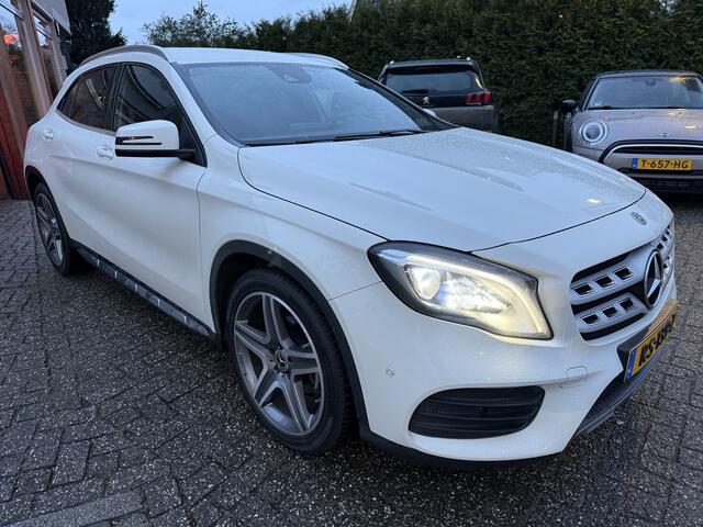 Mercedes-Benz GLA-KLASSE 180 Aut. Solution AMG, Trekhaak | Navi CarPlay | Camera