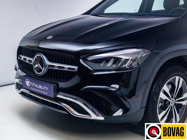 Mercedes-Benz GLA-KLASSE 250 e Luxury Line automaat 218 PK | Facelift | Elec. wegklapbare trekhaak | Adap. Cruise | Stoelverwarming | Elec. achterklep, Navigatie, app. connect, camera met parkeerassistent, sfeerverlichting