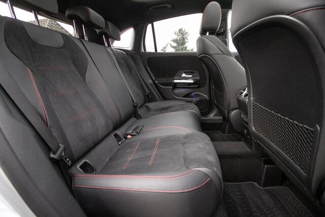 Mercedes-Benz GLA-KLASSE 250 e PHEV AMG Line - Wegklapb. trekhaak | Schuif/-kanteldak | Stoelverw. | 360 Cam | Dodehoeksens.