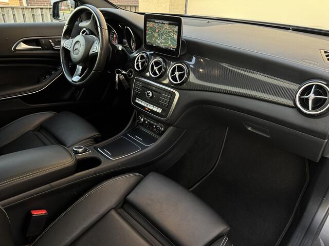 Mercedes-Benz GLA-KLASSE 180 AMG Aut Panoramadak SportLeder Nightpakket Navi Led Camera 19" Pdc