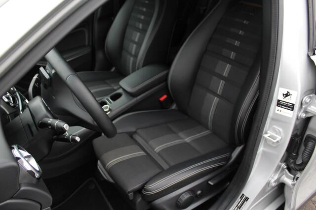 Mercedes-Benz GLA-KLASSE 180 | automaat | camera | navi