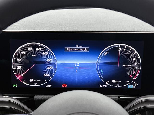 Mercedes-Benz GLA-KLASSE 250 e Business Solution AMG | AMG Line Plus pakket | Head-up Display | Memorypakket | Dodehoekassistent | Smartphone integratie | 360° camera | Augmented Reality navigatie | 20 inch AMG velgen |