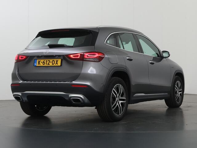 Mercedes-Benz GLA-KLASSE 250 e Business Solution Luxury Limited | Panoramadak | Trekhaak | Sfeerverlichting | Memory | Beige interieur | Sfeerverlichting |