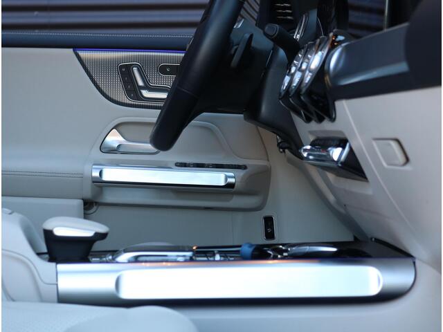 Mercedes-Benz GLB-Klasse 250 4MATIC | Panoramadak | ACC | Trekhaak