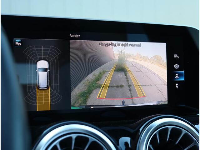 Mercedes-Benz GLB-Klasse 250 4MATIC | Panoramadak | ACC | Trekhaak