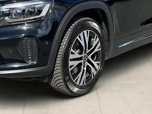 Mercedes-Benz GLB-Klasse 200 Edition 163 PK Automaat Distronic Camera LED Stoelverwarming 18 Inch MBUX Navigatie Premium