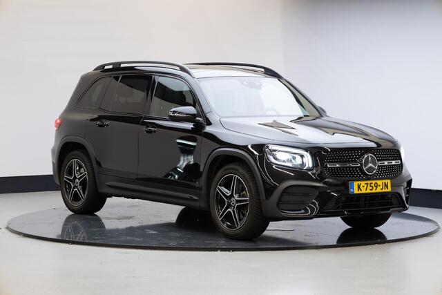 Mercedes-Benz GLB-Klasse 200 Business Solution AMG 7p. | Night | 7 persoons | Panoramadak | Carplay | Sfeer | 19 Inch |