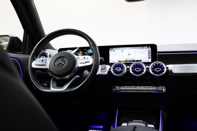 Mercedes-Benz GLB-Klasse 200 Business Solution AMG 7p. | Night | 7 persoons | Panoramadak | Carplay | Sfeer | 19 Inch |