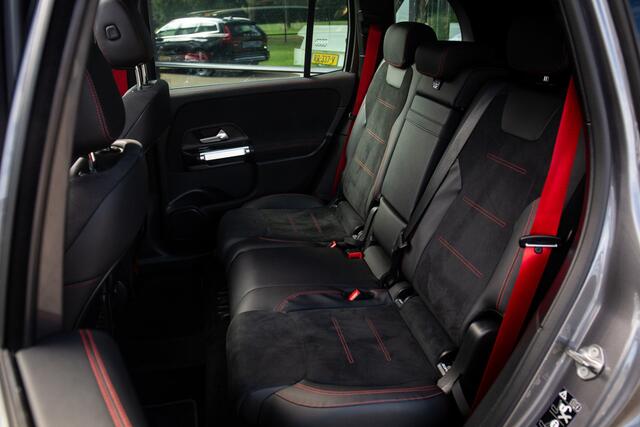 Mercedes-Benz GLB-Klasse AMG 35 4MATIC , Panoramadak, Memory seats, AMG-interieur, Sfeerverlichting