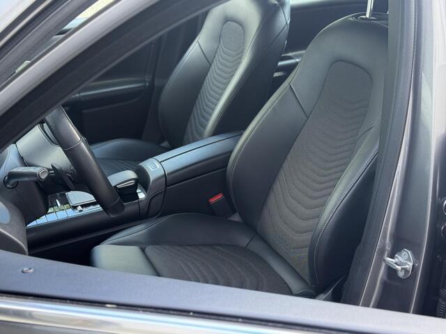 Mercedes-Benz GLB-Klasse 200 Business Solution Luxury 7 PERSONEN NAP