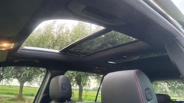 Mercedes-Benz GLB-Klasse 200 BUSINESS SOLUTION AMG 1E EIGENAAR, 24.000KM!! NAVIGATIE PREMIUM, STOELVERWARMING, AMBIËNTEVERLICHTING, ELEC. PANORAMADAK, DODEHOEK ASSIST, SPOORASSIST, ELEC. ACHTERKLEP, ELEC. WEGKLAPBARE TREKHAAK, LED-LICHT, 19"AMG-VELGEN, ENZ. ENZ. FULL OPTIONS!!