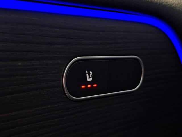 Mercedes-Benz GLB-Klasse 180 AMG Line | Panoramadak | Night Pakket | Onderstel met Adaptief Verstelbare Demping | Alarm | Apple CarPlay | Android Auto | Sfeerverlichting | Stoelverwarming | Achteruitrijcamera