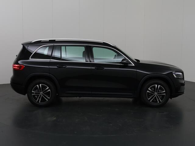 Mercedes-Benz GLB-Klasse 180 Business Solution | High-Performance LED | DAB+ Radio | Achteruitrijcamera | Stoelverwarming