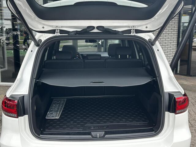 Mercedes-Benz GLB-Klasse 180 AMG Line | Panoramadak | Cruise Control | Stoelverwarming