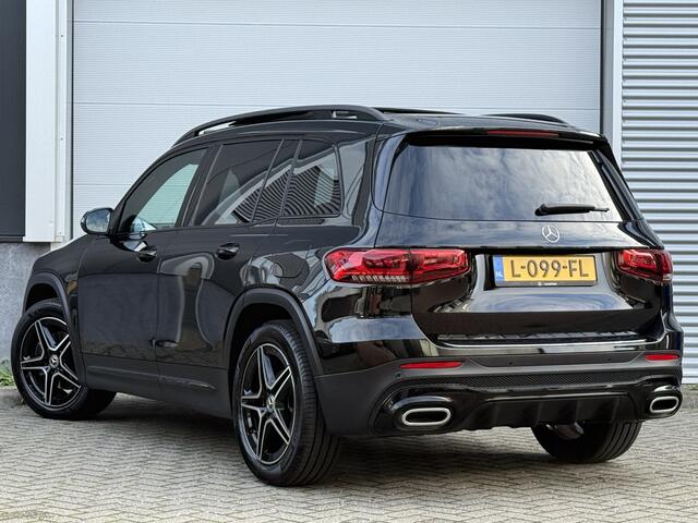 Mercedes-Benz GLB-Klasse 180 Business Solution AMG | Panoramadak | Multibeam | Memorystoelen