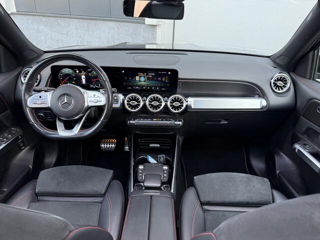Mercedes-Benz GLB-Klasse 180 Business Solution AMG | Panoramadak | Multibeam | Memorystoelen