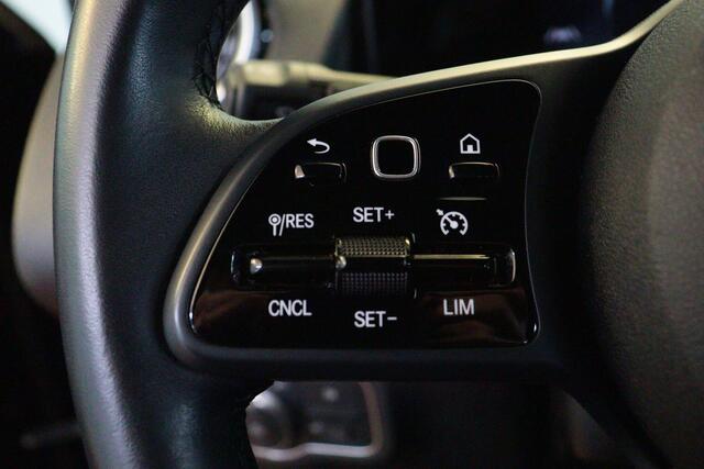 Mercedes-Benz GLB-Klasse 180 Business Line | NAVI | CAMERA + PDC | LEER | STOELVERW | LMV |