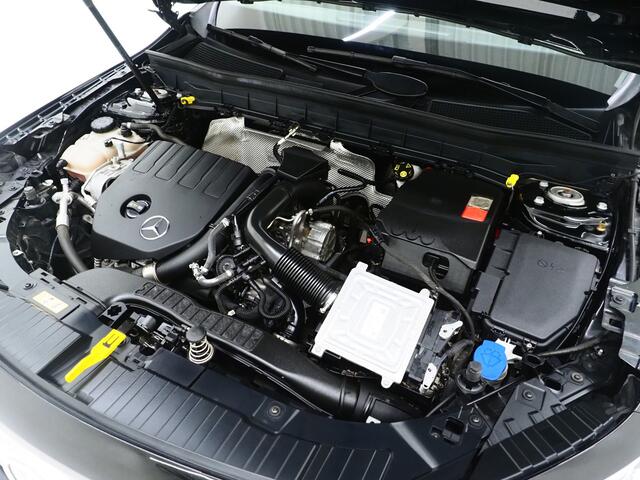 Mercedes-Benz GLB-Klasse 180 7p. | Leder | Trekhaak | Camera | LED | DAB | Cruise