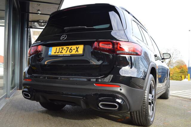 Mercedes-Benz GLB-Klasse 200 AMG 7p. Led Panorama Widescreen Sfeer Camera Trekh Augmented Pdc