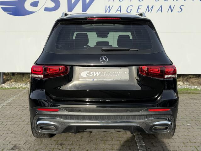 Mercedes-Benz GLB-Klasse 200 Business Solution AMG | Pano | Trekhaak | Navi | Camera | LED | DAB+