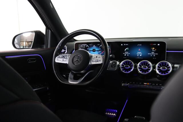 Mercedes-Benz GLB-Klasse 200 AMG 7-Persoons, LED, Widescreen, ACC, Sfeerverlichting,