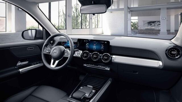 Mercedes-Benz GLB-Klasse 180 Business Solution Luxury | Stoelverwarming | Widescreen | Achteruitrijcamera |