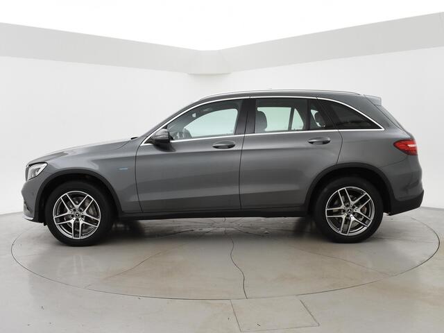 Mercedes-Benz GLC-KLASSE 350e PLUG-IN HYBRID 320 PK 4MATIC AMG SPORT + WEGKL. TREKHAAK / PANORAMA / LEDER / CAMERA