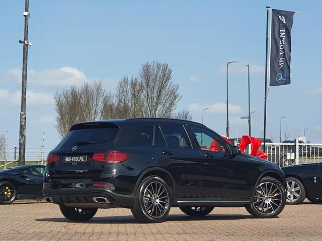 Mercedes-Benz GLC-KLASSE 200 4-M AMG Night|Panorama|20"|Trekhaak|MBUX|Spoorpakket|Sfeerverlichting|Treeplanken